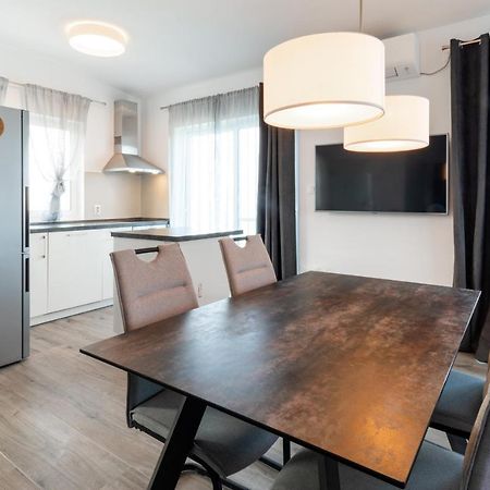 Vila Apartments Marina Blato  Luaran gambar