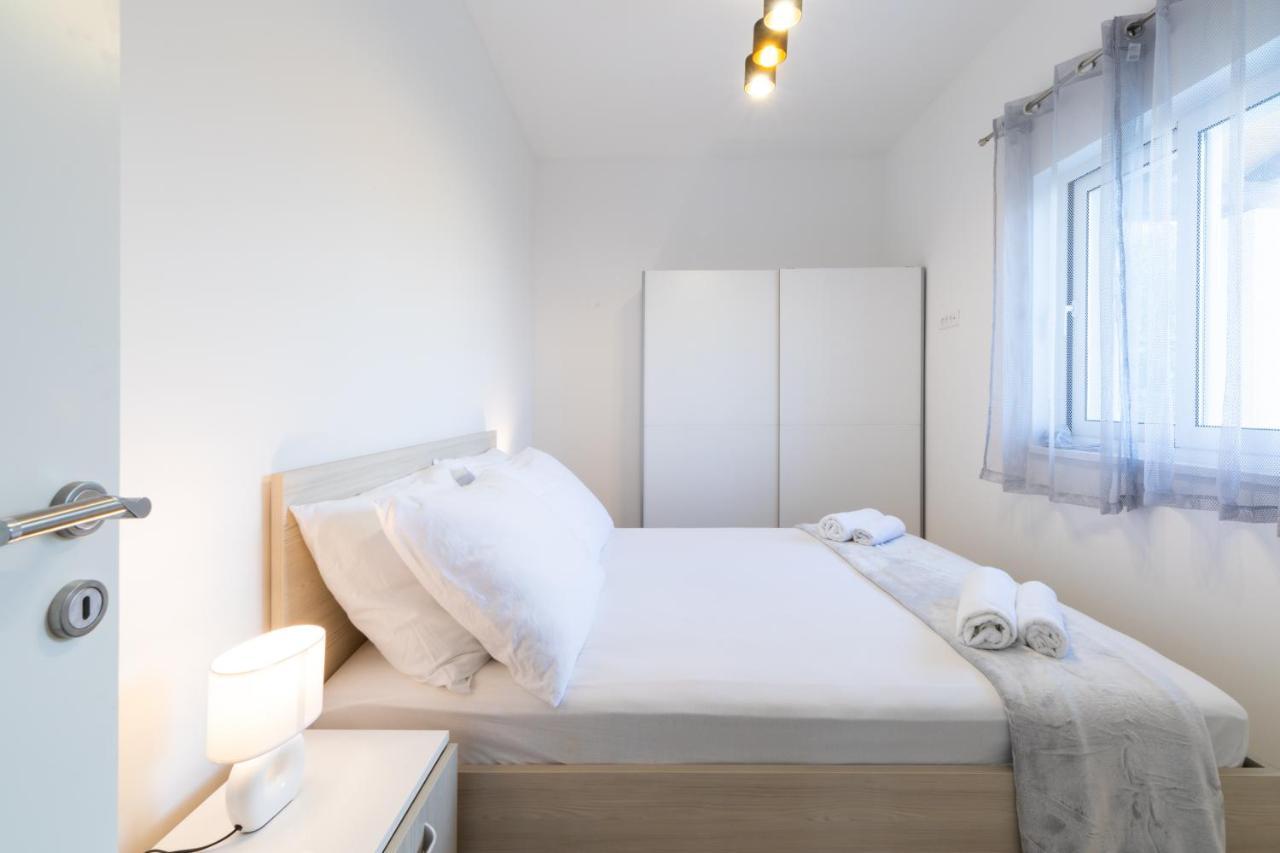 Vila Apartments Marina Blato  Luaran gambar